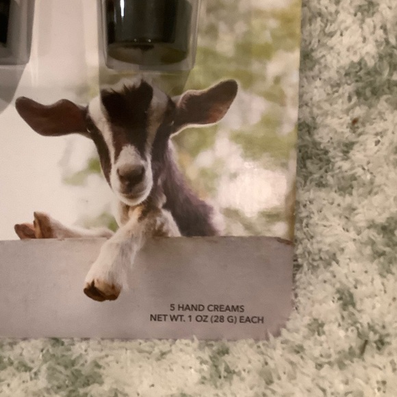 Dionis Scented Goat Milk Hand Cream Collection Set NWT 5x1oz. - Picture 6 of 16